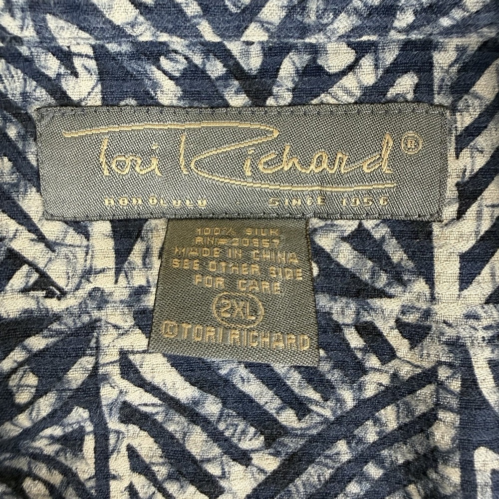 Tori Richard Men's 100% Silk Hawaiian Shirt 2XL Blue Geometric Aloha Camp - Picture 2 of 6